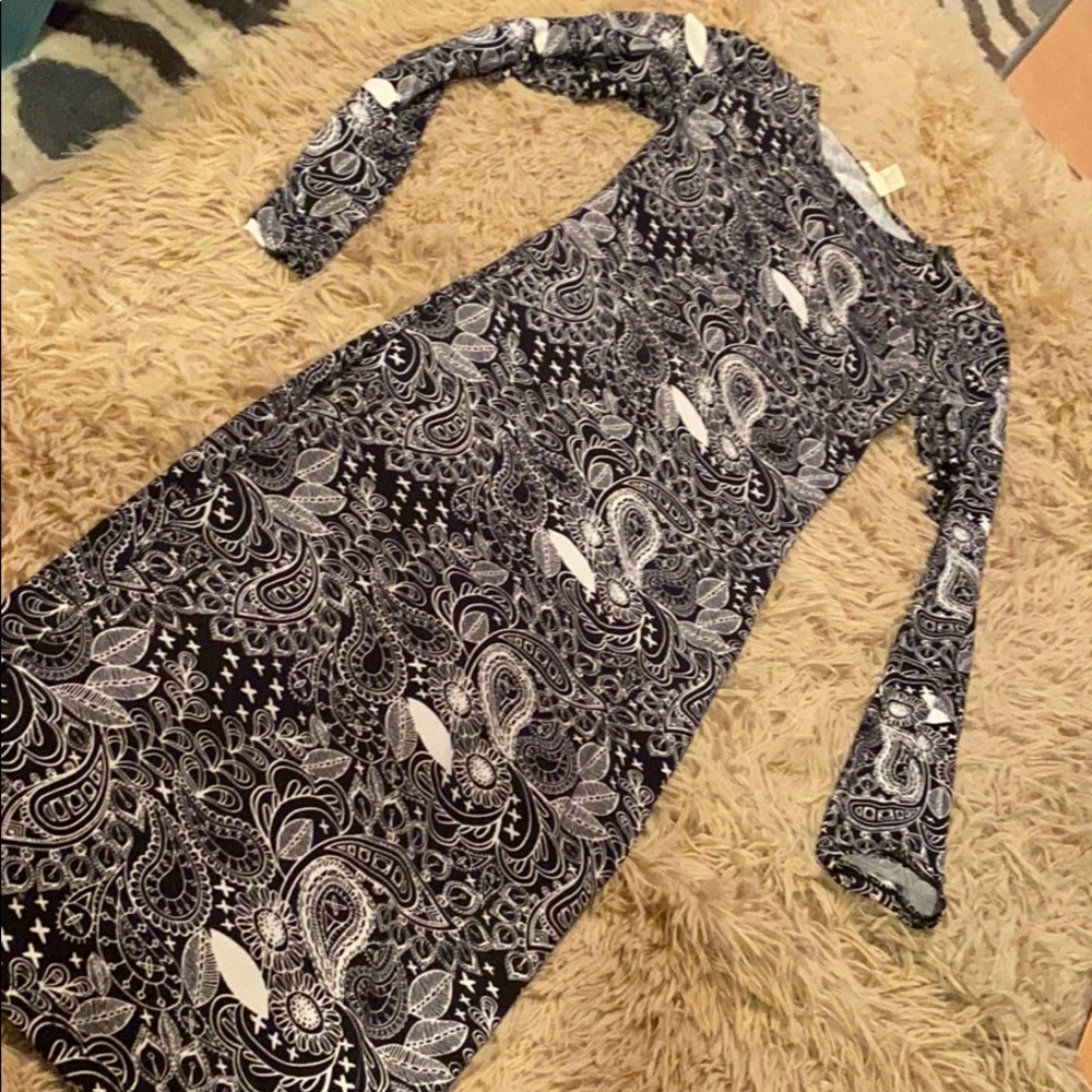 Cute mid dress stretchy size medium